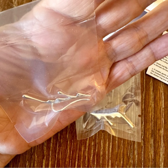 NWT silver Marie June dripping ear climbers - Picture 4 of 8